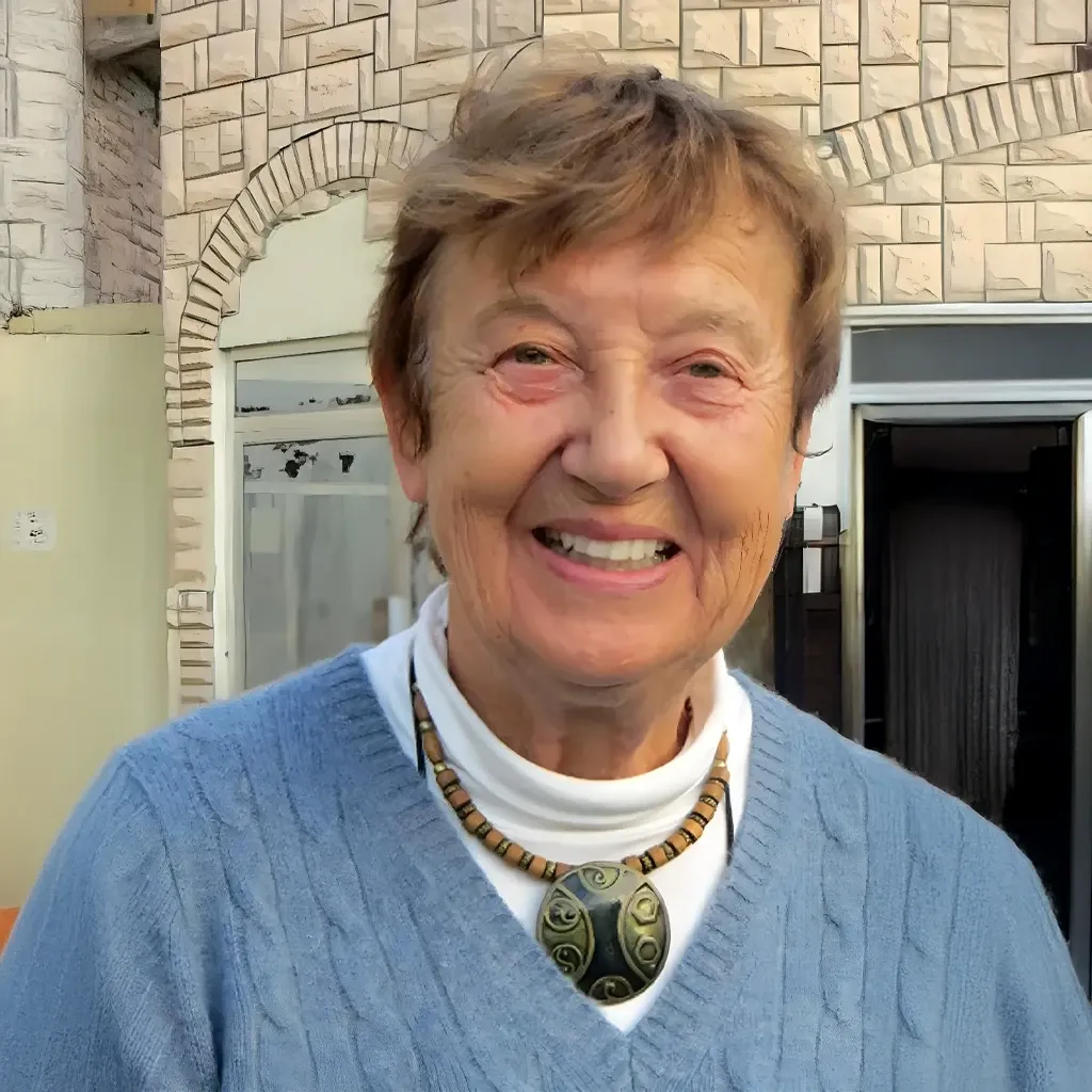 BBC News (2017) – Denise Schmandt-Besserat en Muscat, 2012.